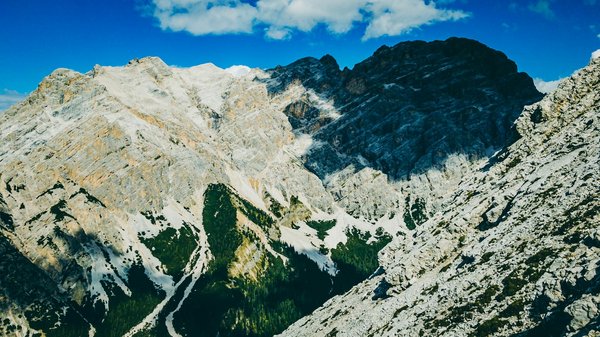 Aventures Et Traditions